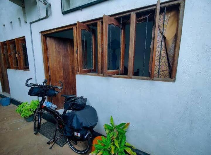 Lucky Holiday Home Anuradhapura Zewnętrze zdjęcie