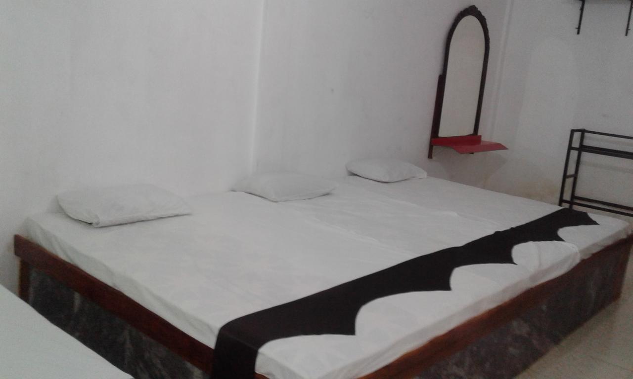 Lucky Holiday Home Anuradhapura Zewnętrze zdjęcie