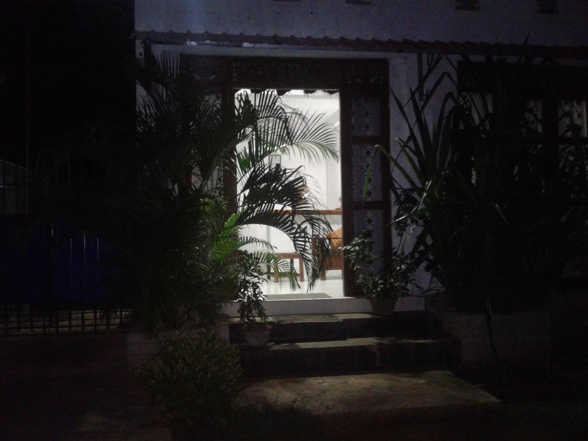 Lucky Holiday Home Anuradhapura Zewnętrze zdjęcie